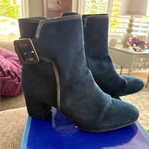 Elegant Navy Suede Ankle Boots size 9